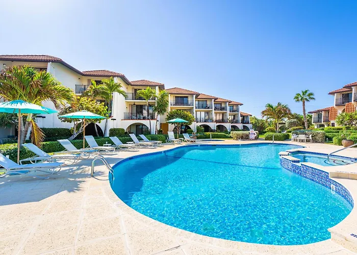 West Bay Hotels With Jacuzzi in Room near Bayside Watersports