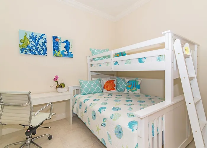 Vacation homes in Grand Cayman